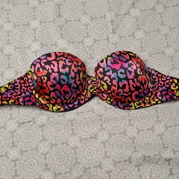 PINK Victoria's Secret Other - Push Up Bra